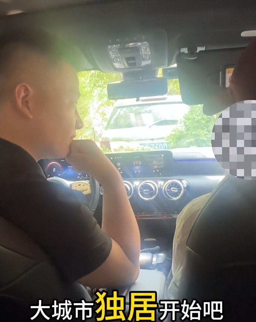 女孩上海买房父母让过户弟弟，拒绝后险被送精神病院，幸好有准备